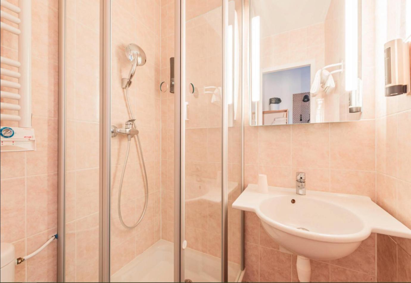 B&B Hotel Strasbourg Aeroport Holtzheim Kültér fotó