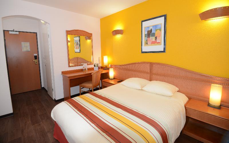 B&B Hotel Strasbourg Aeroport Holtzheim Kültér fotó