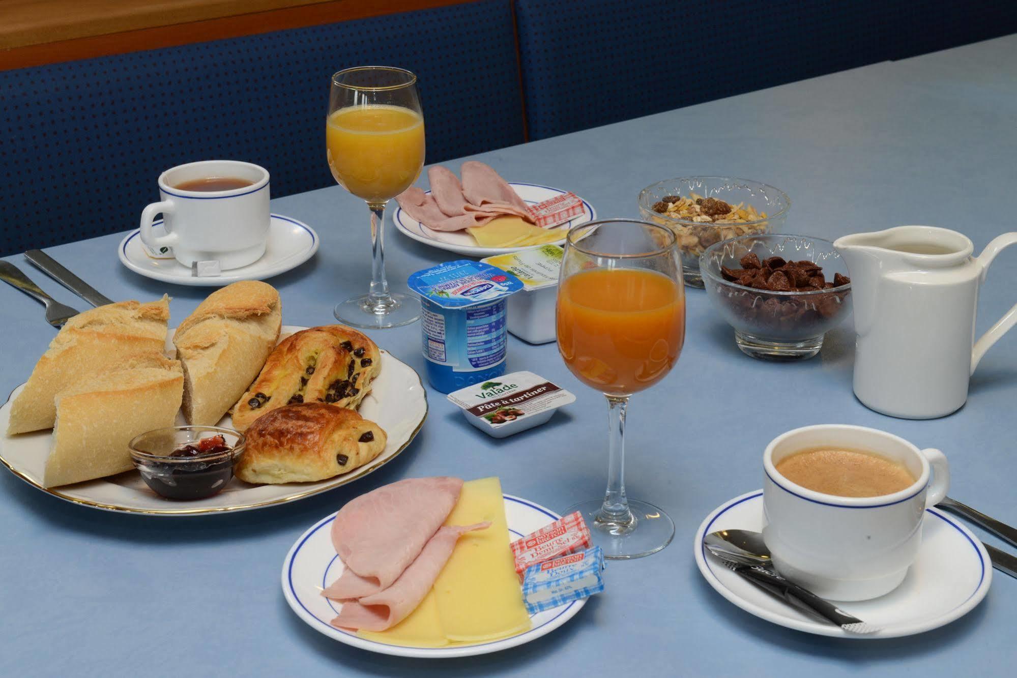B&B Hotel Strasbourg Aeroport Holtzheim Kültér fotó