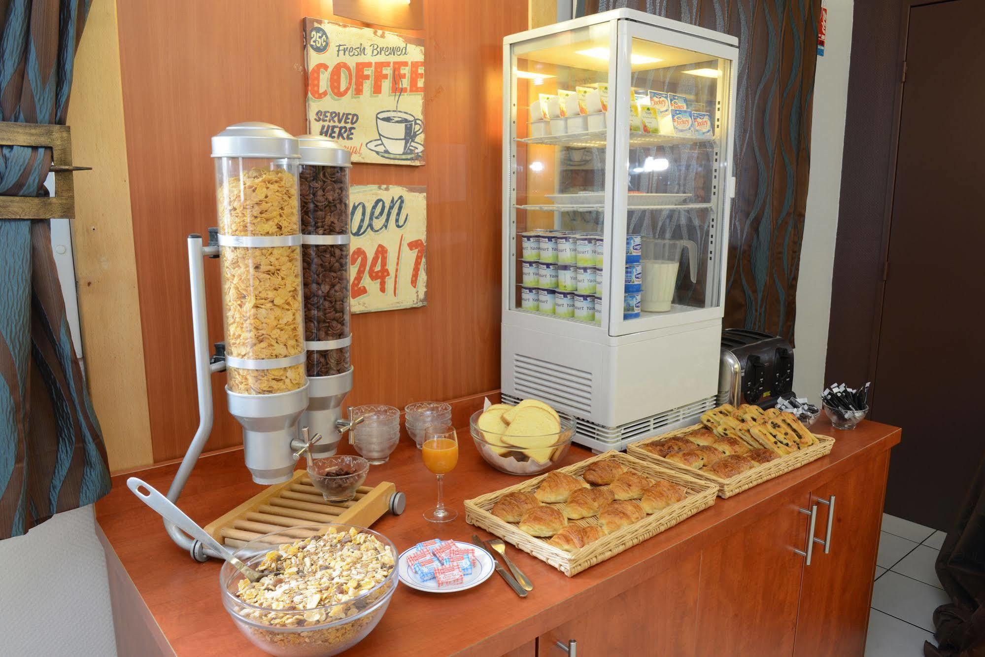 B&B Hotel Strasbourg Aeroport Holtzheim Kültér fotó