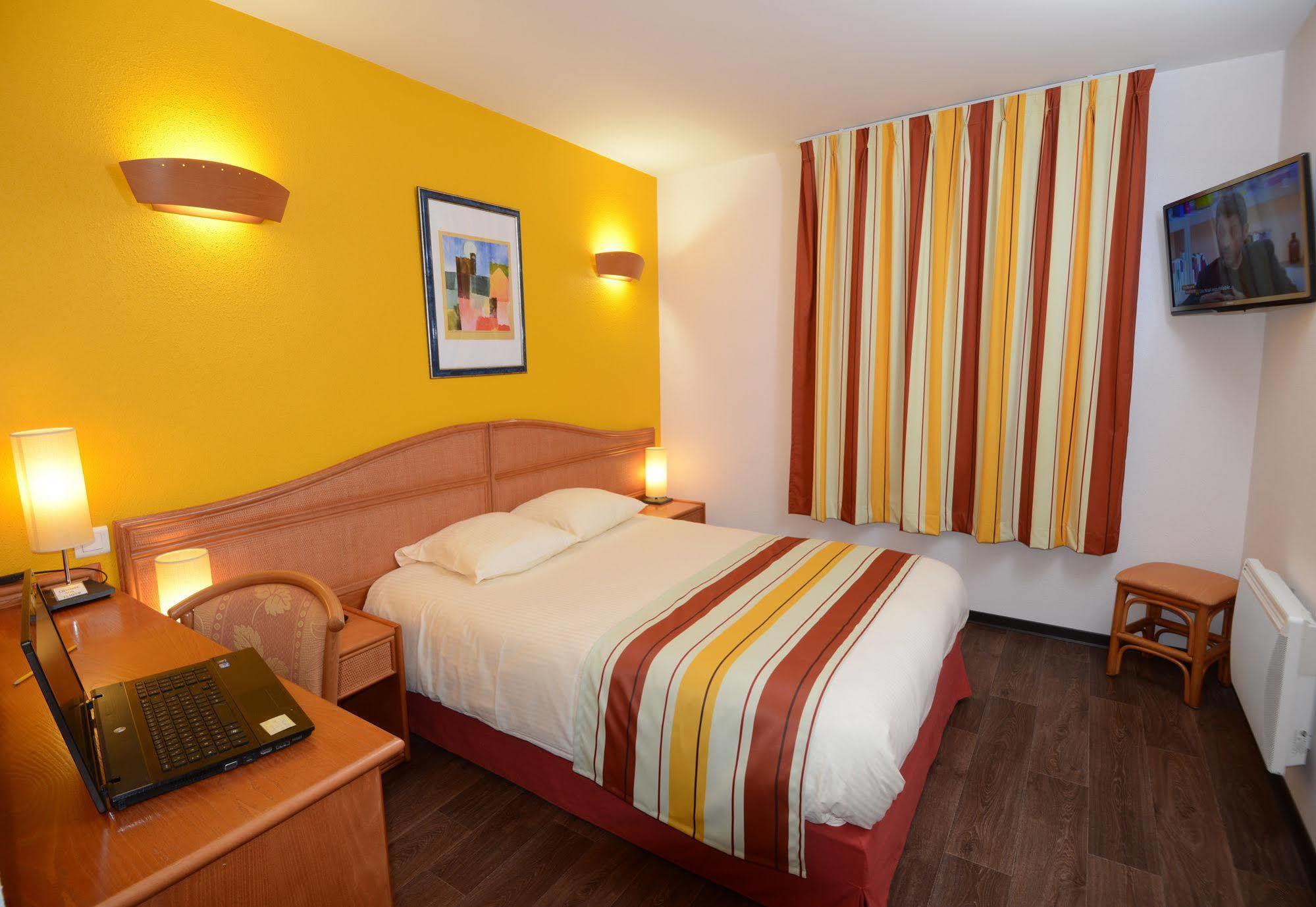 B&B Hotel Strasbourg Aeroport Holtzheim Kültér fotó